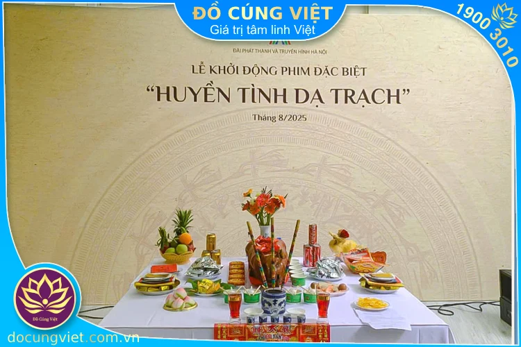 Mâm cúng khai máy quay phim trang trọng